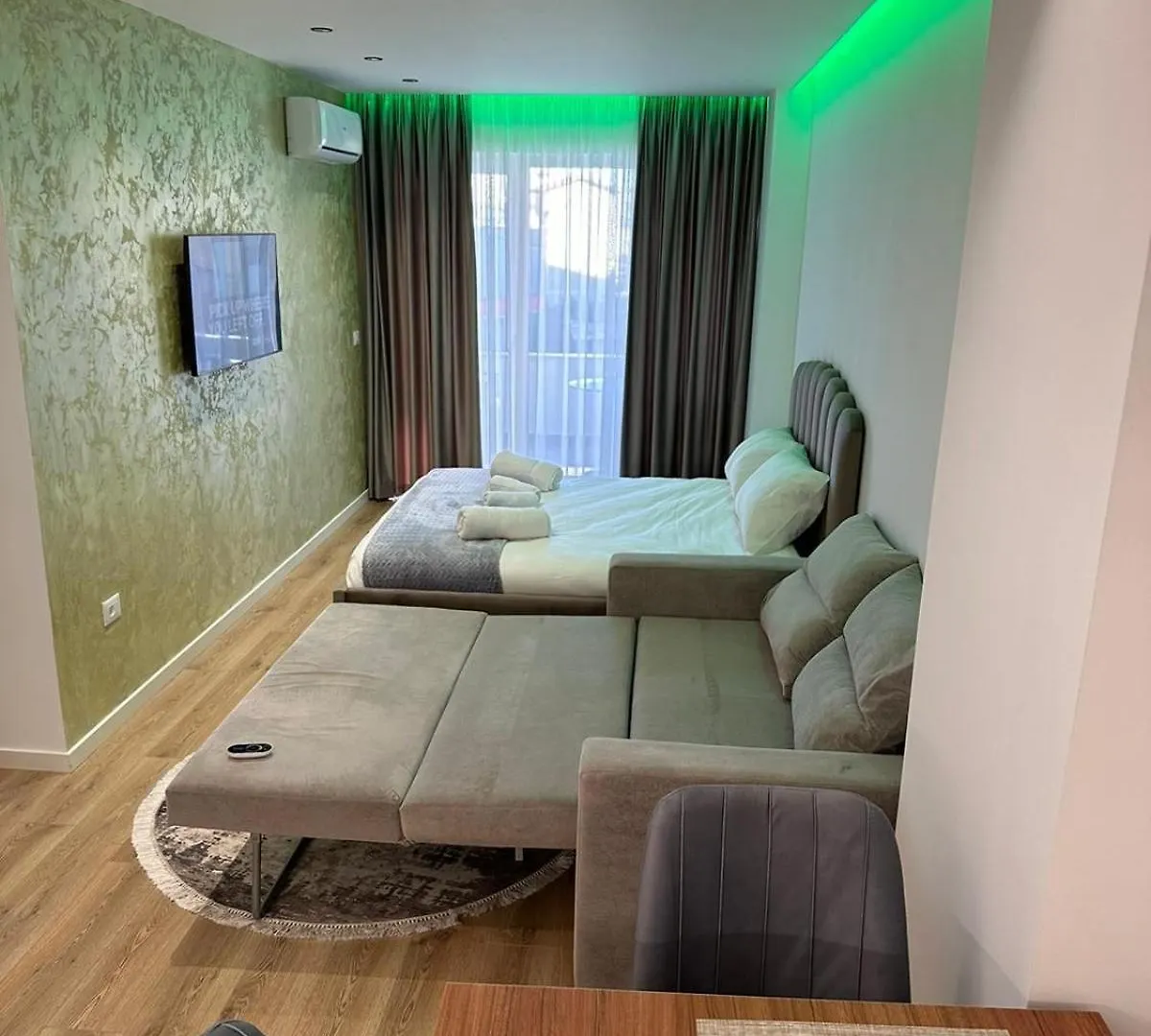 Luxury Apartment Tirana 0*,  Albânia