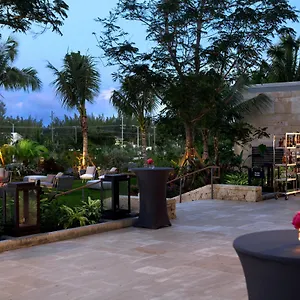 ***** Resort Kimpton Seafire + By Ihg Isole Cayman